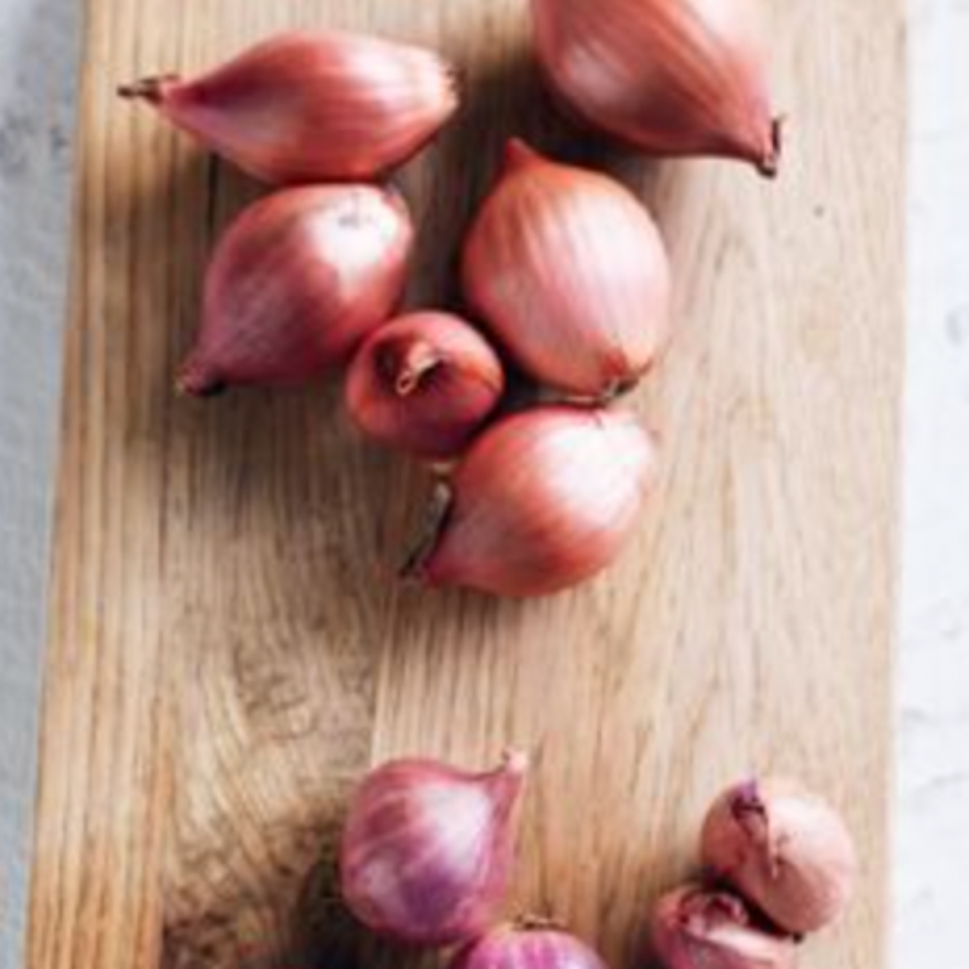 Seasonal Organic Eshalots (French Shallots)- 250g